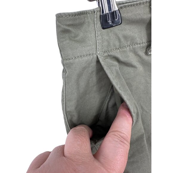 Loft Womens Washed Twill Shorts 6" Inseam Size 12P Olive Green - Picture 2 of 10